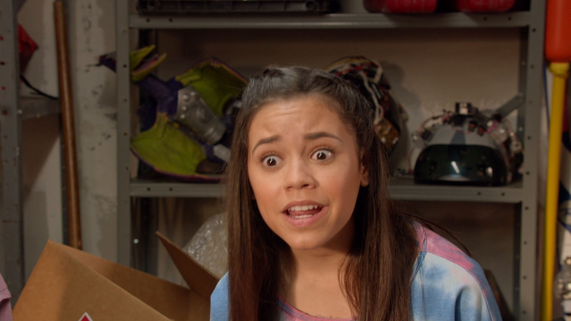 3.18 - Stuck in Dad’s Birthday - 121 - Jenna Ortega World - Photo Gallery